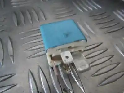 Peça sobressalente para automóvel em segunda mão  por TOYOTA COROLLA (_E12_)  Referências OEM IAM 9098704010  90987-04010, 156700-2550, 1567002550