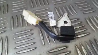 Peça sobressalente para automóvel em segunda mão  por TOYOTA COROLLA (_E12_)  Referências OEM IAM 9098004163  90980-04163