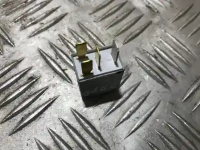 Second-hand car spare part relay for toyota auris, i e15 2006.10 - 2012.10 1.6l 91kw dual vvt-i 2006.10 - 2012.10 oem iam references 9008087019  90080-87019