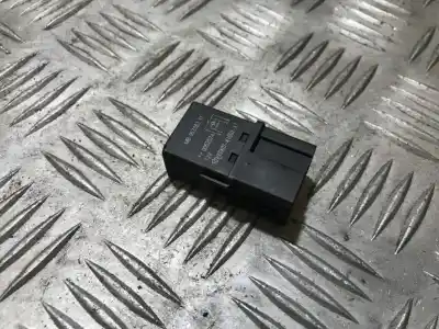 Tweedehands auto-onderdeel Relais voor VOLVO V40, I 2000.07 - 2004.06 FACELIFT 1.9 DI 85KW 2000.07 - 2004.06 OEM IAM-referenties MB953382  005252A, A1001-X7, V23074