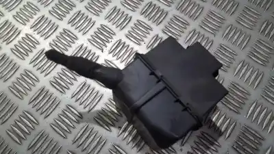 Pezzo di ricambio per auto di seconda mano scatola relè/fusibili per volkswagen golf v variant (1k5) 1.9 tdi riferimenti oem iam 1k0937311c  