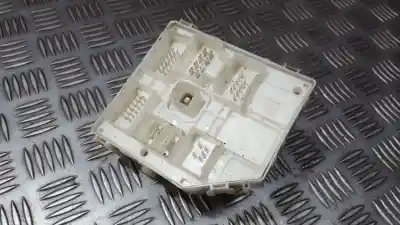 Second-hand car spare part fuse box unit for toyota rav 4 (a2) 2.0 d-4d 4wd oem iam references   