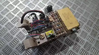 Second-hand car spare part fuse box unit for toyota corolla (e11) 2.0 d-4d linea sol oem iam references 8264113040  82641-13040 232300-0231 3b24