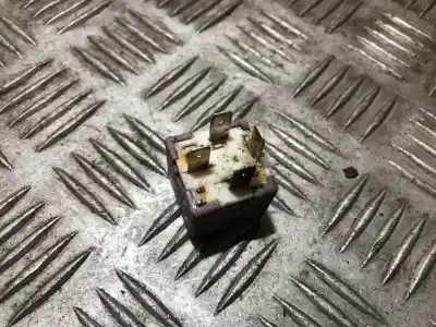 Second-hand car spare part relay for audi a8 (d2) 3.7 quattro oem iam references 431951253g  899516