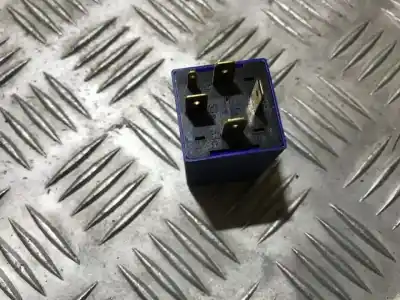 Second-hand car spare part relay for opel corsa b 1.4 cat (2h6) oem iam references 90240092  38310