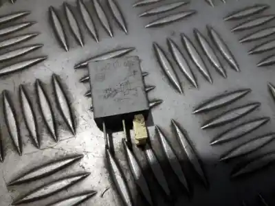 Peça sobressalente para automóvel em segunda mão  por TOYOTA AURIS  Referências OEM IAM 0332011001  90080-87019, 9008087019