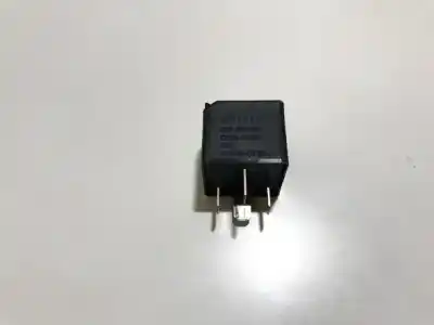 Recambio de automóvil de segunda mano de RELÉ PARA AUTOMÓVIL para AUDI A5 CABRIOLET (8F7)  referencias OEM IAM 8K0951253  V23136-B6-X72, SN7, 643, 08263, 1A