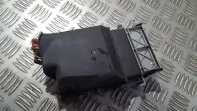 Pezzo di ricambio per auto di seconda mano scatola relè/fusibili per opel corsa c 1.2 16v cat (z 12 xep / lb4) riferimenti oem iam 13222786  