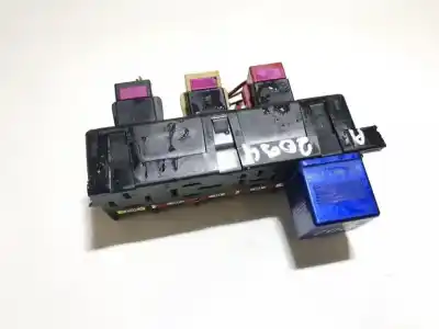 Second-hand car spare part fuse box unit for volkswagen passat variant (3b6) 1.9 tdi oem iam references 8l0941822a  896083000