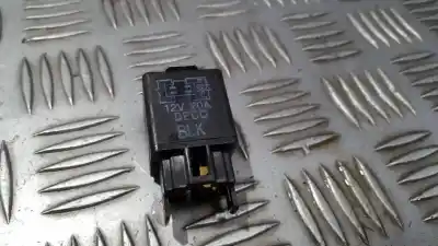 Pezzo di ricambio per auto di seconda mano Relè per SSANGYONG RODIUS, 2004.01 - 2008.08 2.7 L 5-CYLINDER 121KW 2004.01 - 2013.02 Riferimenti OEM IAM   