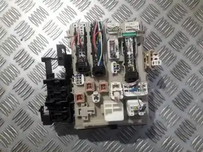 Peça sobressalente para automóvel em segunda mão caixa de fusíveis e relés por toyota rav 4 (a3) 2.2 d-4d cat referências oem iam 8273042360  1f29-0656