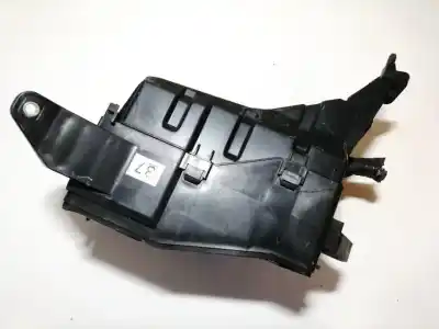 Second-hand car spare part fuse box unit for toyota rav 4 (a3) 2.2 d-cat oem iam references   