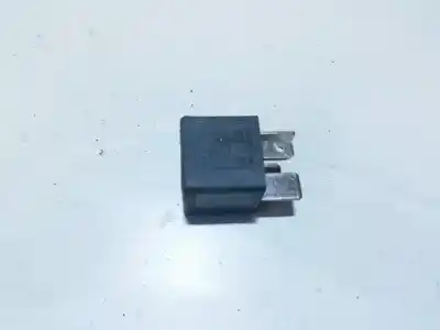Автозапчастина б/у реле для AUDI A4 B6 (8E2) 1.9 TDI quattro Посилання на OEM IAM 8D0951253  V23134-J52-X300, 370