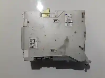 Pièce détachée automobile d'occasion boîtes à fusibles pour lexus is, ii 2005.10 - 2013.03 2.2d 130kw 2005.10 - 2013.03 références oem iam 8273053050  6d19-0261, 0740-6c17