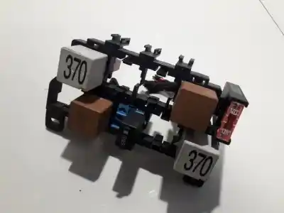 Pezzo di ricambio per auto di seconda mano  per AUDI A6 AVANT (4F5)  Riferimenti OEM IAM 4F0937503  