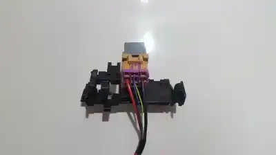 Pezzo di ricambio per auto di seconda mano relè per audi a6, c5 1997.01 - 2001.08 2.4 121kw 1997.02 - 2005.01 riferimenti oem iam 8d0951253a  v23134-b52-x301