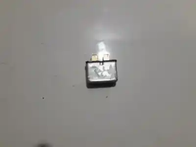 Pezzo di ricambio per auto di seconda mano  per AUDI A6, C5 1997.01 - 2001.08  Riferimenti OEM IAM 443937105A  443 937 105 A