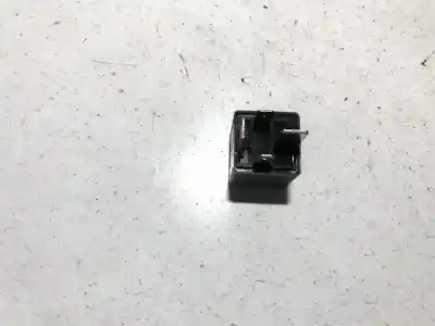 Second-hand car spare part relay for audi a4 b6 (8e2) 1.9 tdi quattro oem iam references 8d0951253  v23134j52x300