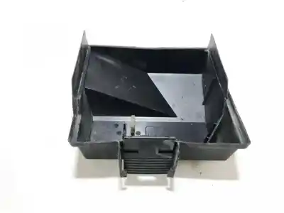 Second-hand car spare part fuse box unit for renault twingo (co6) 1.2 (c066/67/68) oem iam references 7703297200  