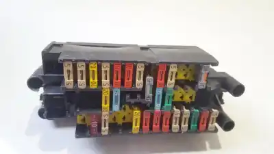 İkinci el araba yedek parçası RÖLE/SIGORTA KUTUSU için PEUGEOT PARTNER (S2)  OEM IAM referansları 9635518280  289028