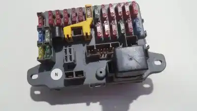 Second-hand car spare part FUSE BOX UNIT for ROVER 200, 1995.10 - 2000.03  OEM IAM references YWC104500  52010268D