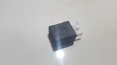 İkinci el araba yedek parçası Röle için FIAT PUNTO 1.2 G OEM IAM referansları A727  46520421