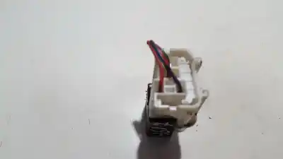 Second-hand car spare part relay for mazda 2 lim. (de) 1.4 diesel cat oem iam references b215   Second-hand car spare part relay for mazda 2 lim. (de) 1.4 diesel cat oem iam references b215