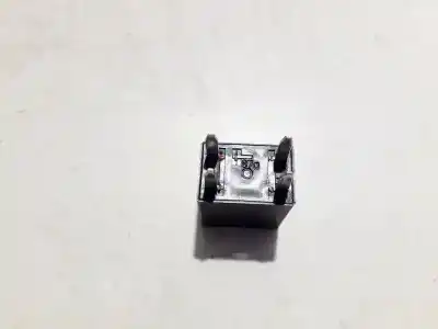 Second-hand car spare part relay for ssangyong kyron 2.0 200 xdi 2wd oem iam references 8441006020  84410-06020