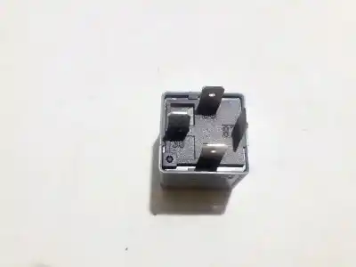 Second-hand car spare part relay for audi a6 avant (4b5) 1.9 tdi oem iam references 8d0951253a  v23134-b52-x301
