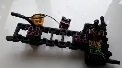 Second-hand car spare part fuse box unit for audi 80 (811/813) 1.8 oem iam references 00488501  