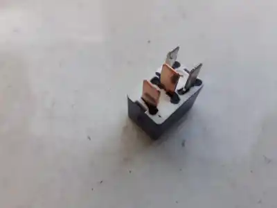 Second-hand car spare part relay for toyota corolla (e12) 1.6 16v oem iam references 2830028010  28300-28010