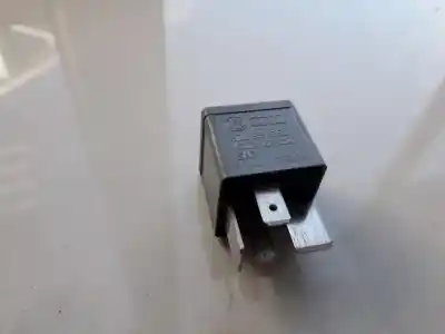 Peça sobressalente para automóvel em segunda mão  por AUDI A6, C6 2008.10 - 2011.08 FACELIFT  Referências OEM IAM 8D0951253  