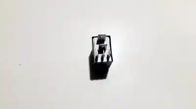 Second-hand car spare part relay for audi a4 b8 (8k2) 2.0 tdi quattro oem iam references 7m0951253c  95vw 10k705 ea