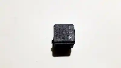 Pezzo di ricambio per auto di seconda mano Relè per MERCEDES-BENZ W203, 2000.05 - 2004.02 C 200 CDI (203.004) 85KW 2000.09 - 2007.02 Riferimenti OEM IAM 4RA00779100  A 002 542 13 19