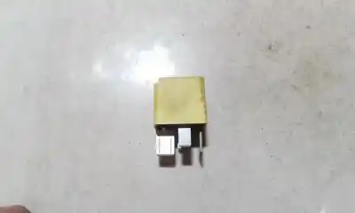 Second-hand car spare part relay for opel astra h caravan 1.9 cdti oem iam references 4ra00779306  4ra007793-06