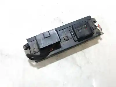 İkinci el araba yedek parçası Röle/sigorta Kutusu için VOLKSWAGEN POLO III (6N1) 64 1.9 D OEM IAM referansları   