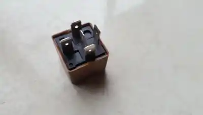 Second-hand car spare part relay for opel vectra c caravan 1.9 cdti oem iam references 13125543  