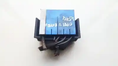 Peça sobressalente para automóvel em segunda mão caixa de fusíveis e relés por opel vectra b caravan 2.0 dti referências oem iam 9647301