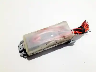 Second-hand car spare part fuse box unit for opel meriva 1.3 16v cdti oem iam references 93363136  