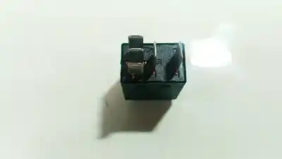 İkinci el araba yedek parçası Röle için BMW 3-SERIES, E90 / E91 / E93 2005.02 - 2009.01 318 D 90KW 2005.09 - 2011.12 OEM IAM referansları V23145A1101X105  6136698017702