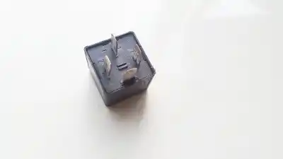 Second-hand car spare part relay for audi a5 cabriolet (8f7) 3.0 tdi quattro oem iam references 8k0951253  v23136-b6-x72