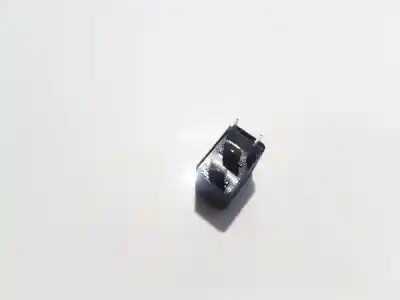 Pezzo di ricambio per auto di seconda mano relè per opel zafira a 2.0 dti riferimenti oem iam 24432880  702.21