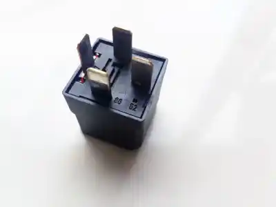 Pezzo di ricambio per auto di seconda mano relè per ford kuga i 2.0 tdci riferimenti oem iam 4ra00779110  4ra007791-10