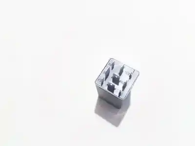 Second-hand car spare part relay for audi a4 avant (b5) 1.8 oem iam references 8d0959257  05 0711 00