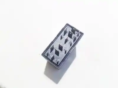 Second-hand car spare part relay for audi a4 avant (b5) 1.8 oem iam references 4a0919471  5kg 006 568-00