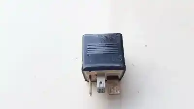Pezzo di ricambio per auto di seconda mano  per AUDI A6 AVANT (C4)  Riferimenti OEM IAM 899556  443951253S