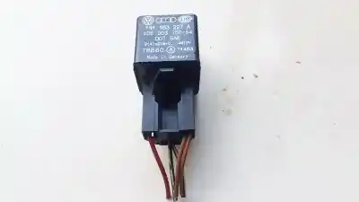 Pezzo di ricambio per auto di seconda mano  per AUDI A6 AVANT (C4)  Riferimenti OEM IAM 191953227A  4DB003750-64