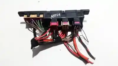 Автозапчастина б/у  для AUDI A6 AVANT (4B5)  Посилання на OEM IAM 8L0941822A  
