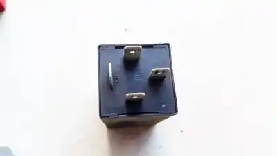 Second-hand car spare part relay for audi a3 (8l) 1.9 tdi oem iam references 4d0907131  