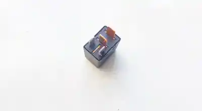 Second-hand car spare part relay for mitsubishi colt cz3 berl. 5 (z30a) 1.1 inform (d) oem iam references mb953382  v23075-e1001-x1